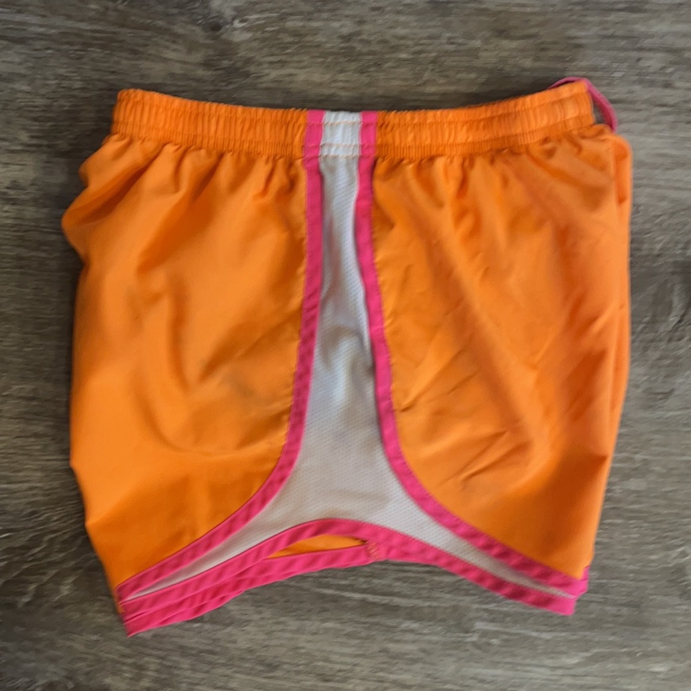 NIKE women’s running shorts, XS - Picture 3 of 8